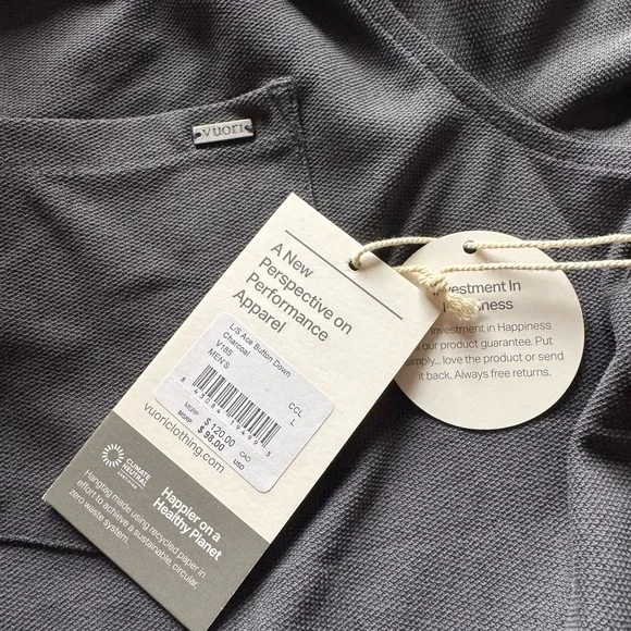 NWT Vuori Men's Navy Button Down Shirt NWT - Picture 6 of 6